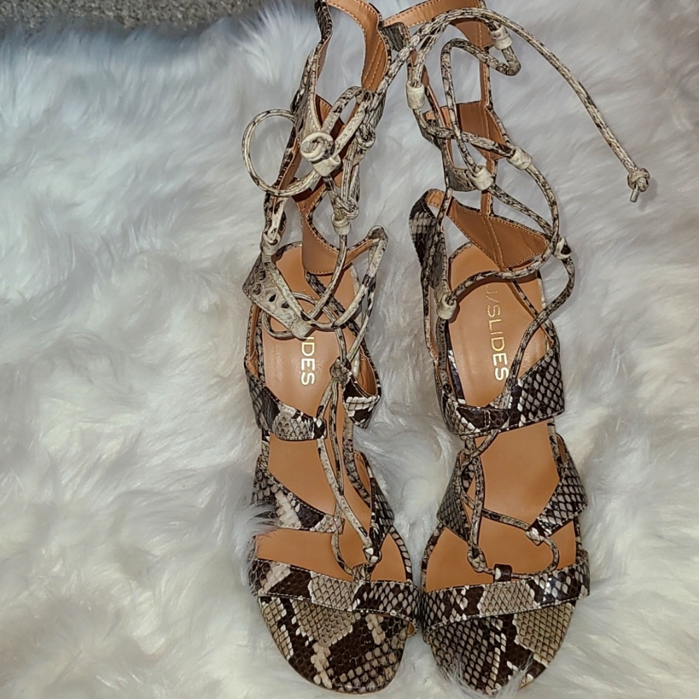 Forever21 Snake Print Lace-up Sandals Sz 8.5